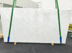 Suministro planchas pulidas 0.8 cm en mármol natural BIANCO CARRARA C 1646. Detalle imagen fotografías 