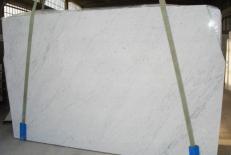 Suministro planchas 3 cm en mármol BIANCO CARRARA C 2274. Detalle imagen fotografías 