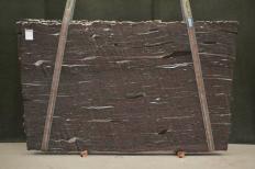 Suministro planchas pulidas 3 cm en granito natural BROWN SILK 2622. Detalle imagen fotografías 