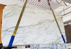 Suministro planchas pulidas 2 cm en mármol natural CALACATTA BORGHINI CL0256. Detalle imagen fotografías 
