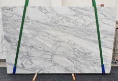 Suministro planchas pulidas 3 cm en mármol natural CALACATTA CARRARA 1421. Detalle imagen fotografías 