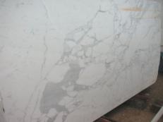 Suministro planchas 0.8 cm en mármol CALACATTA CARRARA E-0446. Detalle imagen fotografías 