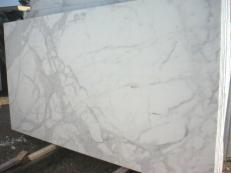 Suministro planchas pulidas 3 cm en mármol natural CALACATTA ORO EM_0472. Detalle imagen fotografías 