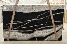 Suministro planchas pulidas 3 cm en granito natural MAORI 2540. Detalle imagen fotografías 