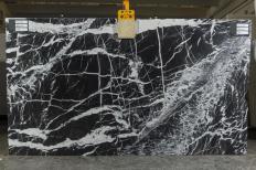 Suministro planchas pulidas 2 cm en mármol natural MONACO BLACK T0032. Detalle imagen fotografías 