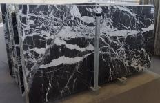 Suministro planchas pulidas 2 cm en mármol natural MONACO BLACK T0033. Detalle imagen fotografías 