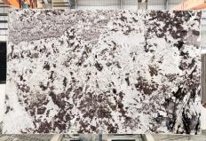 Suministro planchas pulidas 2 cm en granito natural SPLENDOR WHITE 4221. Detalle imagen fotografías 