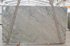 Suministro planchas pulidas 3 cm en granito natural WHITE KASHMIR 0102. Detalle imagen fotografías 