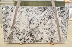 Suministro planchas pulidas 3 cm en granito natural WHITE PERSIAN 2554. Detalle imagen fotografías 
